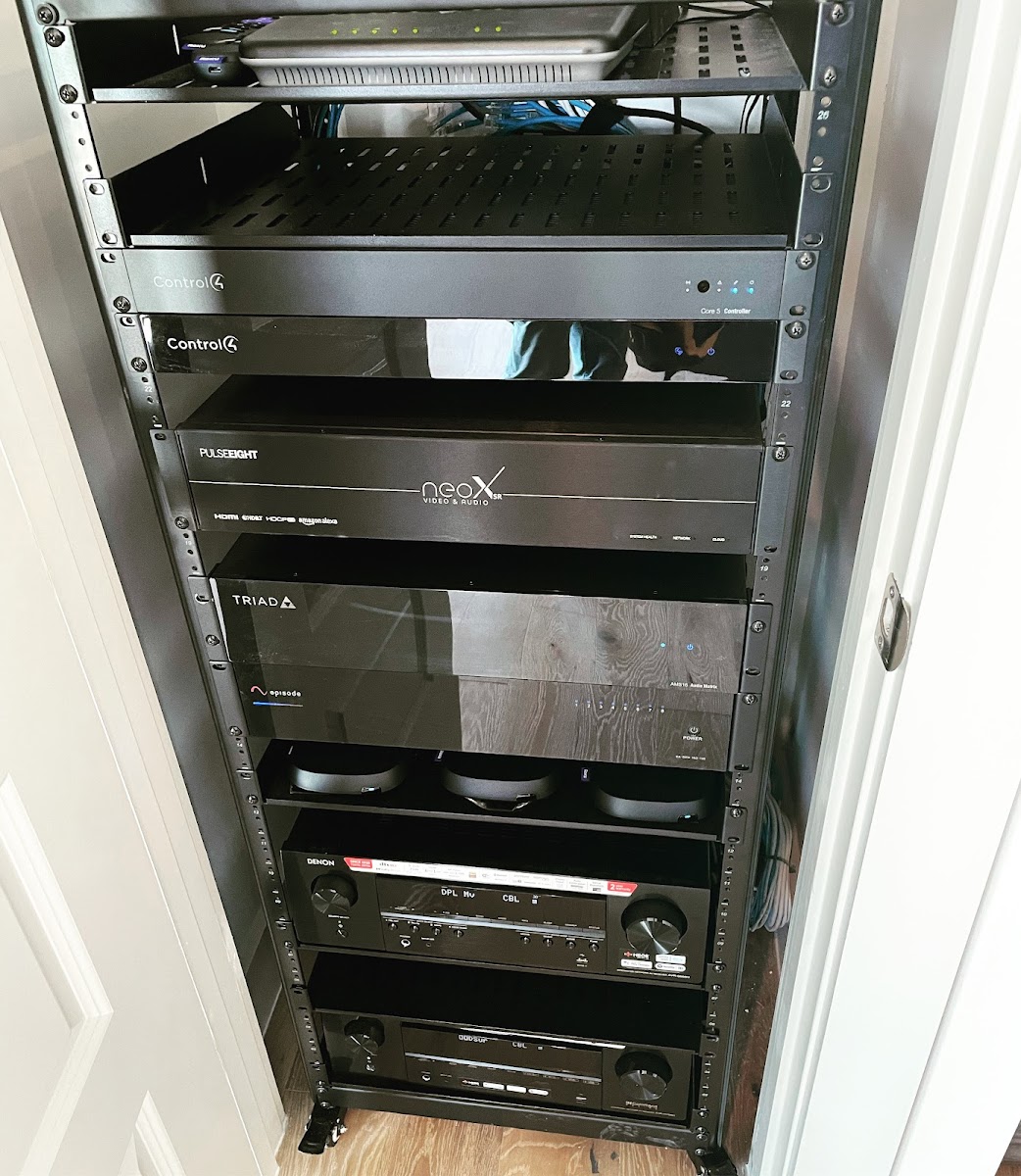 JEAtech Solutions - A/V and Smart Home